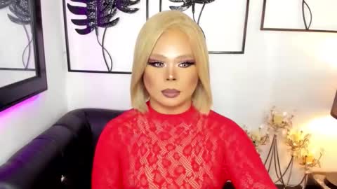 Lindsay online show from May 28, 6:28 pm