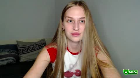 Femke online show from October 1, 7:47 pm