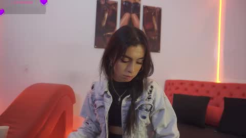 fernanda_thail_ online show from March 19, 8:09 pm