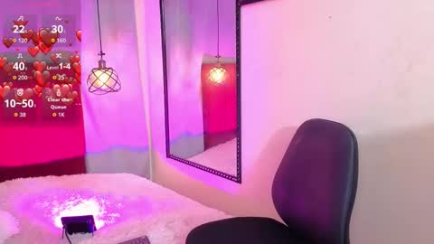 flor_gil online show from March 19, 4:01 am
