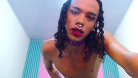 Ella online show from January 23, 2:50 pm