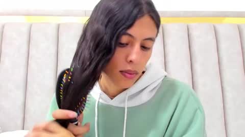 FreyaMoller  online show from March 14, 8:12 pm