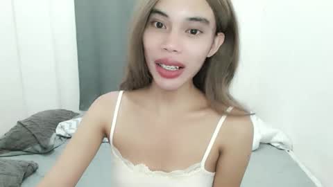 fuckingsexy143 online show from December 3, 4:44 pm