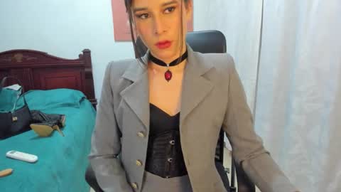 CORAL online show from November 15, 6:39 pm