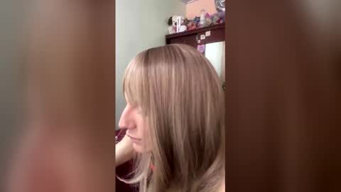 gatita_033 online show from April 23, 3:25 pm