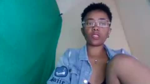 gialbloody online show from July 14, 12:55 pm