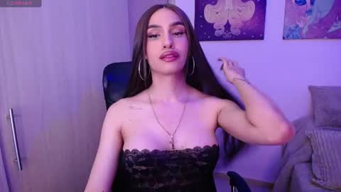 Gia Mint  online show from June 17, 3:07 am
