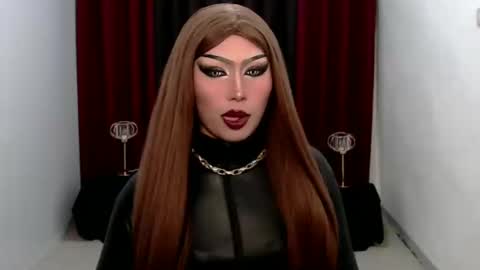 Snapshot of giaxxx01 chatting on January 13, 7:54 am Gia X online show from January 13, 7:54 am