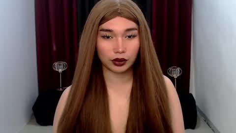 Snapshot of giaxxx01 chatting on January 25, 6:34 am Gia X online show from January 25, 6:34 am