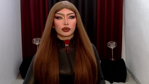 Snapshot of giaxxx01 chatting on February 10, 3:24 am Gia X online show from February 10, 3:24 am