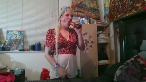 giovanni131971 online show from April 2, 12:19 am