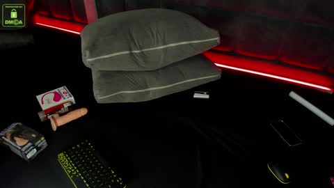 Giselle online show from December 13, 10:41 am