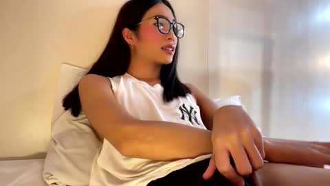 gleiahong online show from November 30, 1:30 am