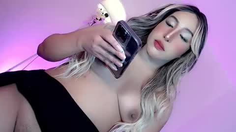 KITTY online show from May 3, 9:19 pm