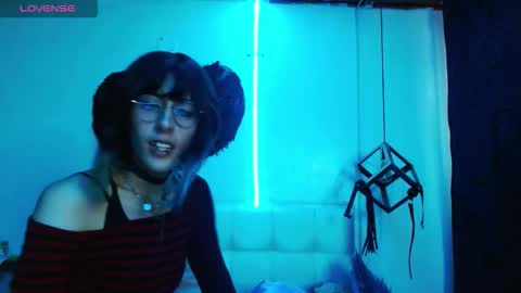 goth_minerva online show from September 9, 1:43 pm