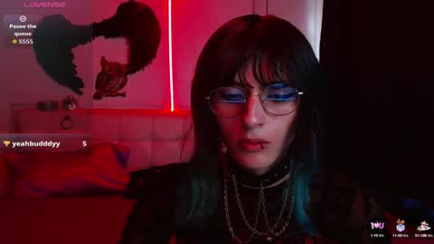 goth_minerva online show from September 16, 2:21 pm