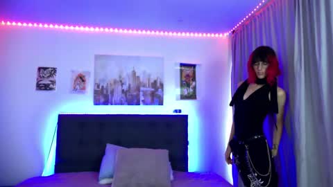 goth_minerva online show from January 10, 1:39 pm