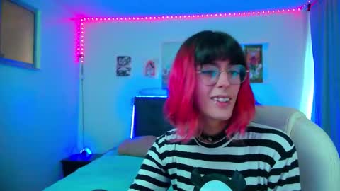 goth_minerva online show from February 11, 3:31 pm