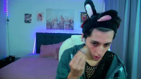 goth_minerva online show from March 20, 1:56 pm