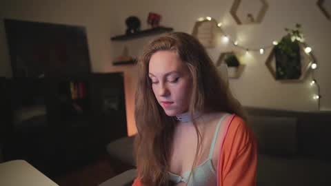 hahayessihaveone online show from October 20, 6:44 pm