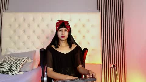 Hamsel  online show from May 7, 1:29 pm