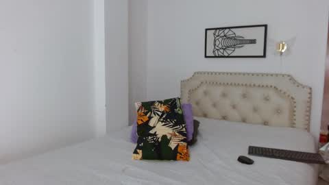       online show from February 26, 3:33 am