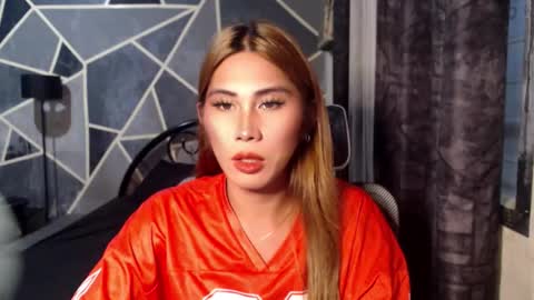 Davey online show from February 24, 11:58 am