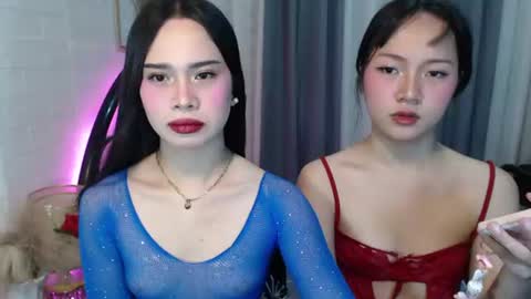 hoelymolly online show from June 21, 8:01 pm