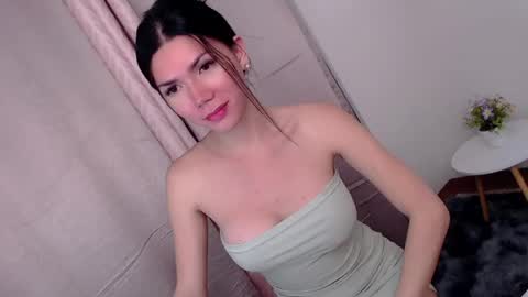 beauty has a prize so make it worth plzzz online show from May 4, 4:12 pm