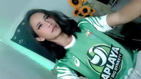 Snapshot of hotgirl_krisxx chatting on October 21, 11:56 am hotgirl_krisxx online show from October 21, 11:56 am