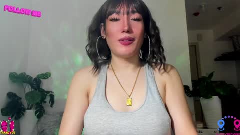 crishinahotty online show from January 25, 4:23 am