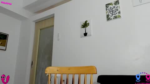 crishinahotty online show from September 24, 2:17 am