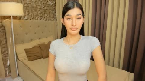 hunkhomerontop online show from December 20, 9:04 am