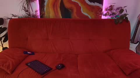 Aline online show from February 2, 8:08 pm