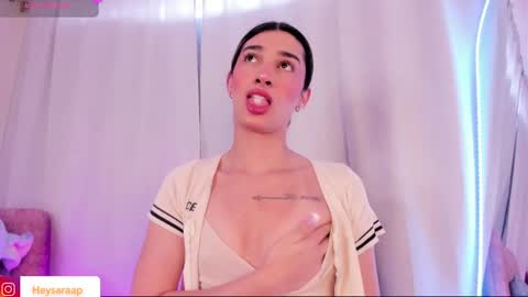 Sara  online show from September 17, 4:01 pm