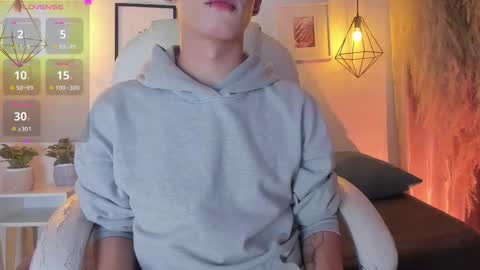 ian  online show from October 2, 3:07 am