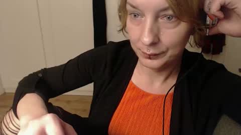 Ifk Donkeys online show from December 4, 4:33 pm