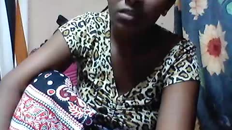 iiiirasoa online show from July 4, 9:47 am