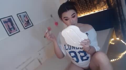 indestructabletrixie online show from February 3, 2:53 am