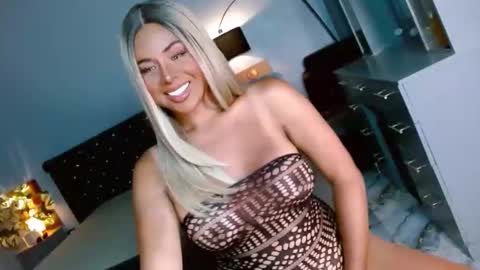 insatiable_queen16 online show from April 15, 7:30 pm