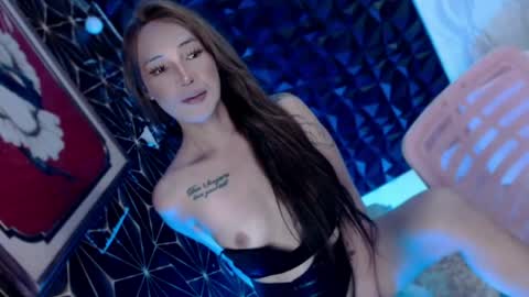 iris_lubiskaya online show from April 17, 11:17 pm