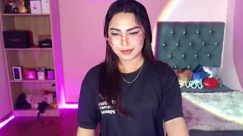 Siana online show from February 9, 4:40 pm