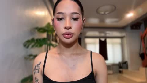 kirstenelsie online show from February 13, 2:18 am