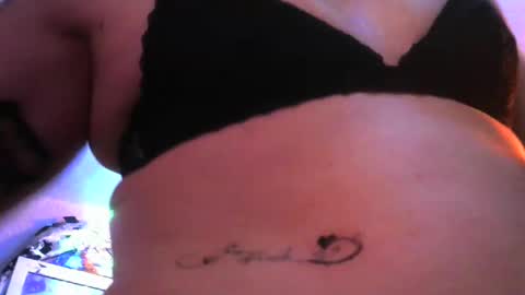 Jamie Rose Queenschild ever... online show from December 24, 5:38 am