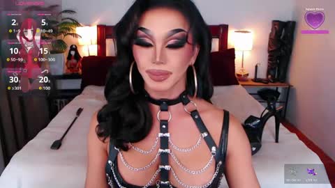 Queen Jenifer online show from May 30, 11:58 pm