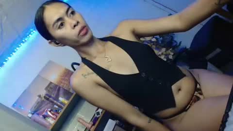 PRETTY JENNY online show from March 18, 8:41 pm