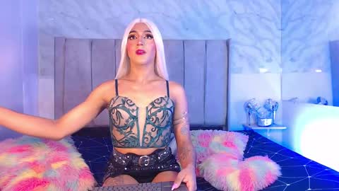 JESS online show from December 12, 1:10 am