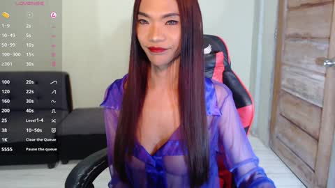 Ellah online show from January 30, 6:54 pm