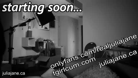 Julia Jane online show from December 25, 1:20 am