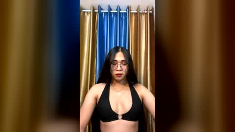 juliasterling online show from July 17, 7:25 am